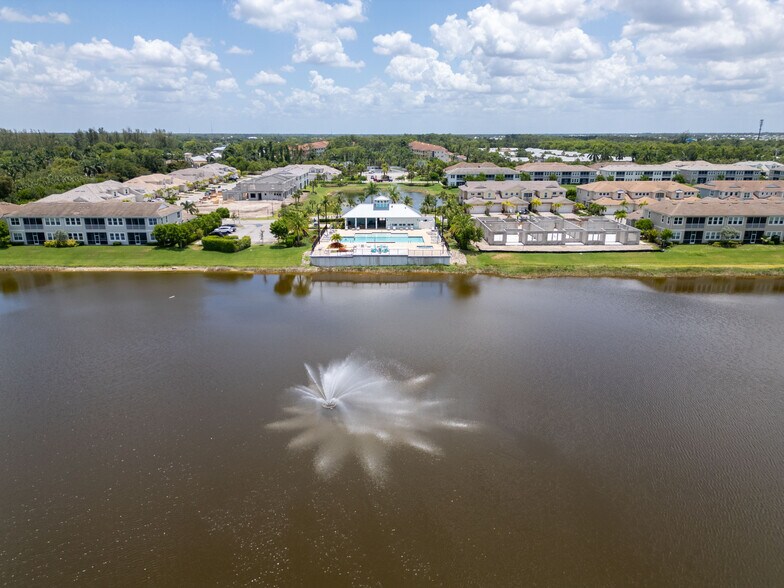 Building Photo - 4551 Arboretum Cir