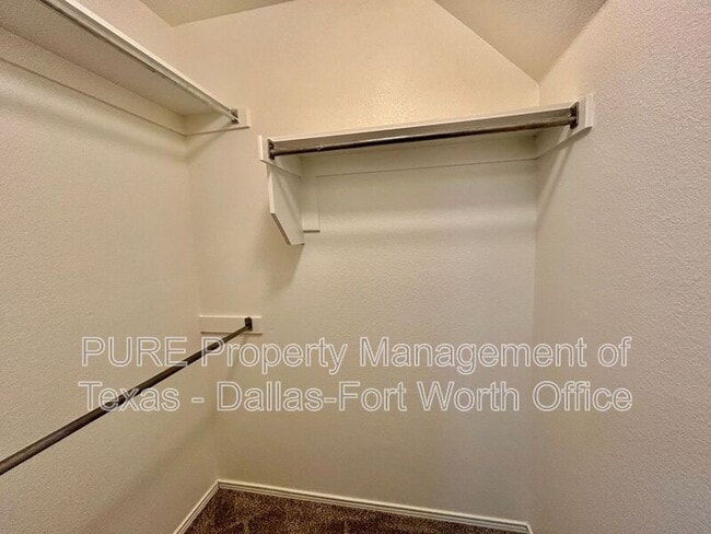 Building Photo - 1717 Wind Dancer Trail