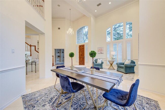 Building Photo - 13515 N Tracewood Bend