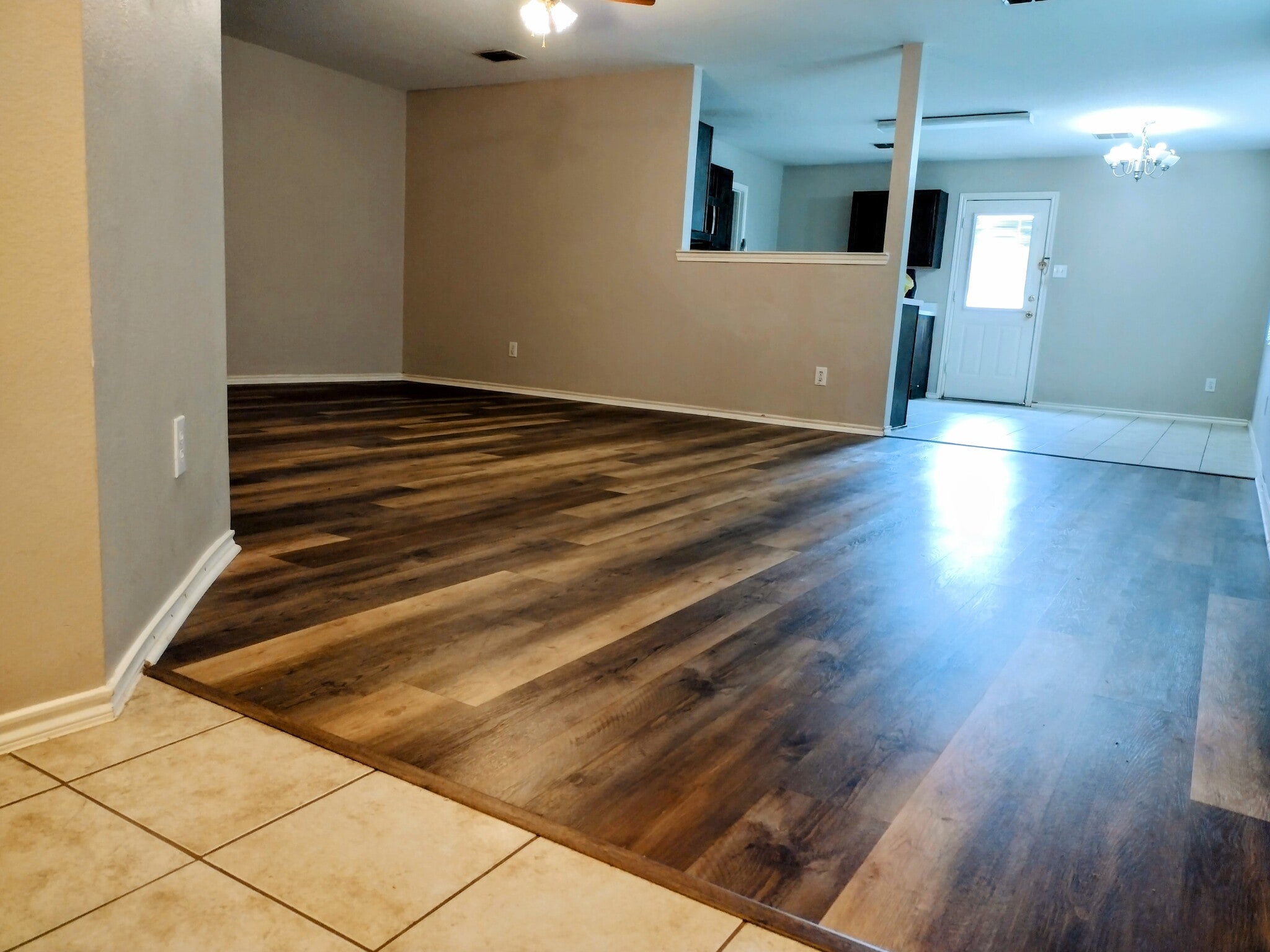 living - 812 Lewis Canyon Ln