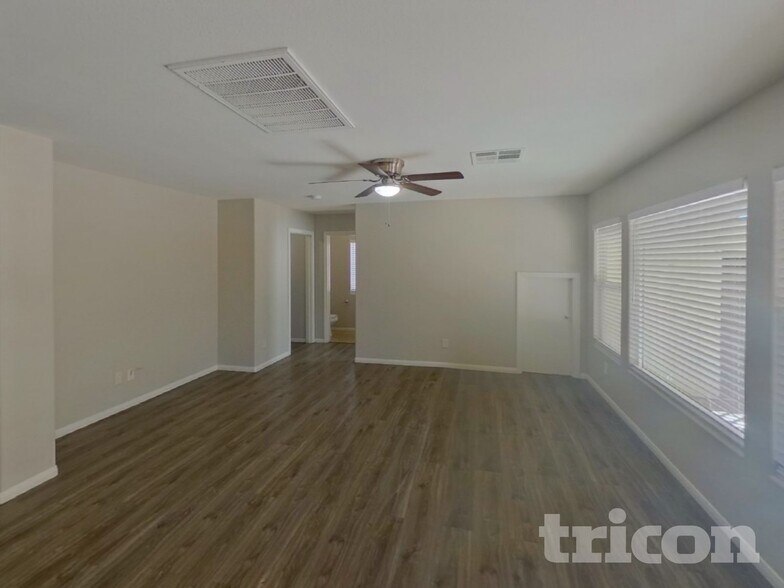 Building Photo - 5915 Balsam Pine Dr