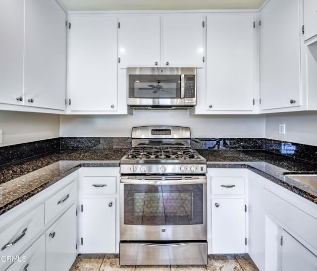 Building Photo - 590 N Los Robles Ave