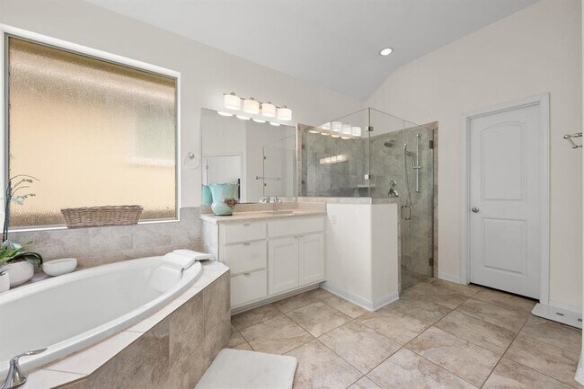 Building Photo - 4221 Gandara Bend