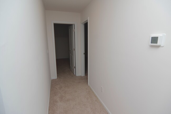 Building Photo - 116 Leslie Silver Dr