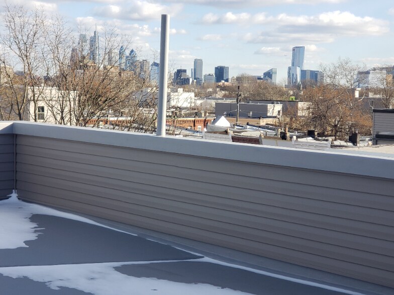 Building Photo - 953 Belmont Ave