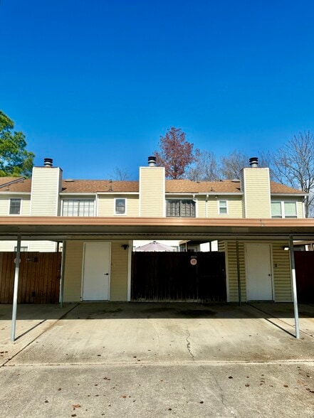 Building Photo - 9949 Siegen Ln