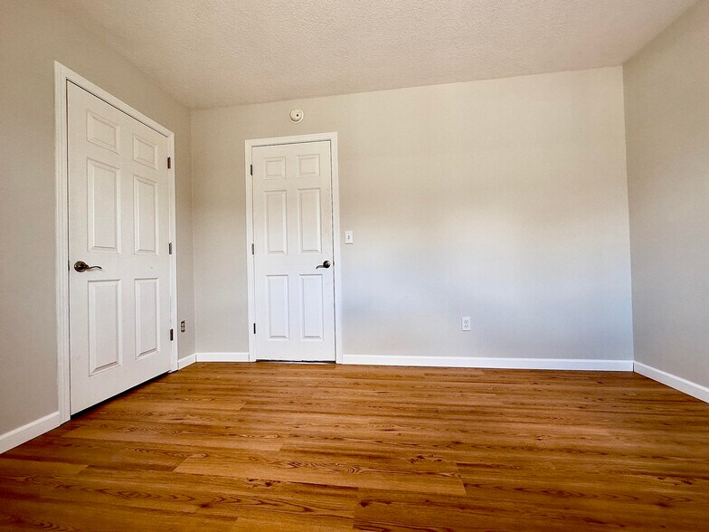bedroom 2 - 8717 NE Webster St
