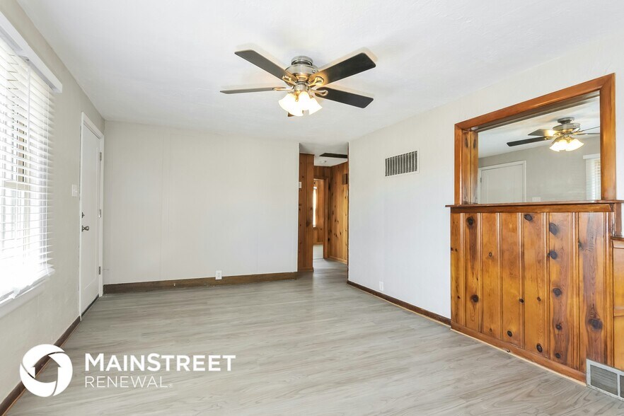 Building Photo - 1319 N Third St