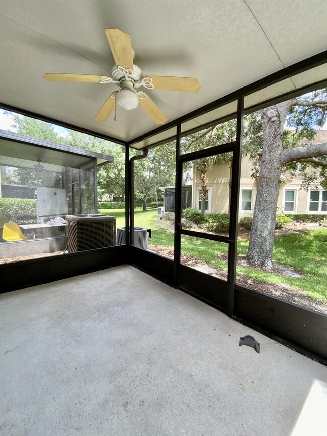 Building Photo - 6396 Daysbrook Dr