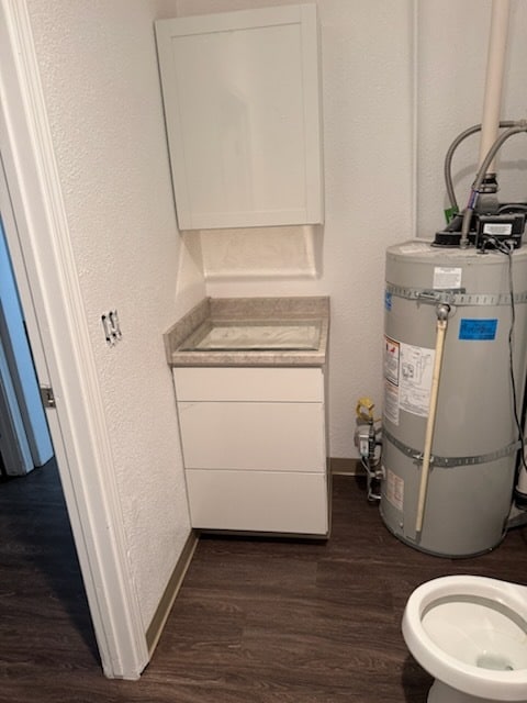 Bathroom Storage - 2111 W Sussex Ave