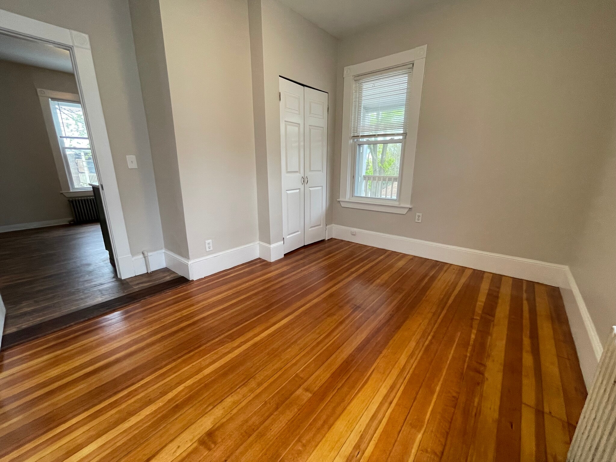 Building Photo - 27 Dix St