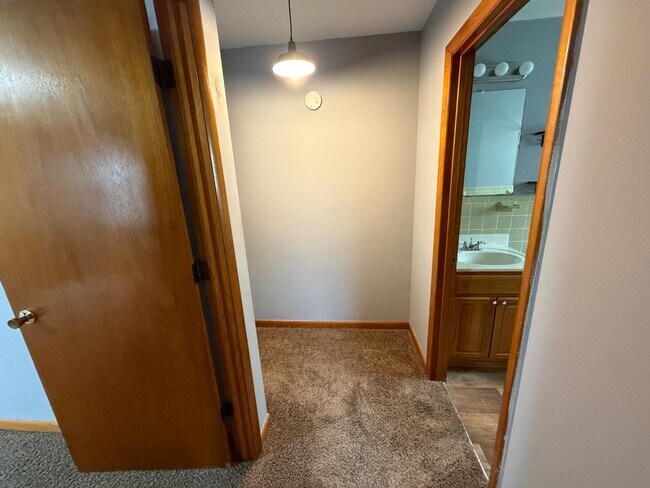 Building Photo - 1746 Morningside Dr