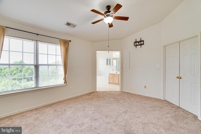 Building Photo - 417 Sparkleberry Terrace NE
