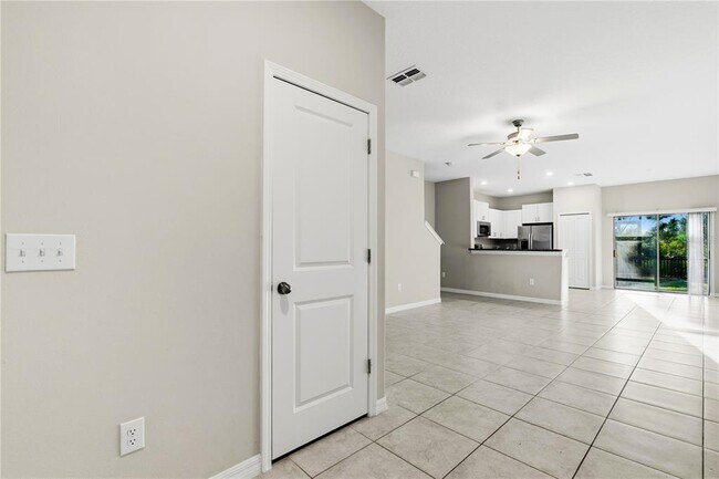 Building Photo - 3527 Bellmeade Ct