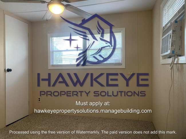 Building Photo - 530 Skyline Dr E