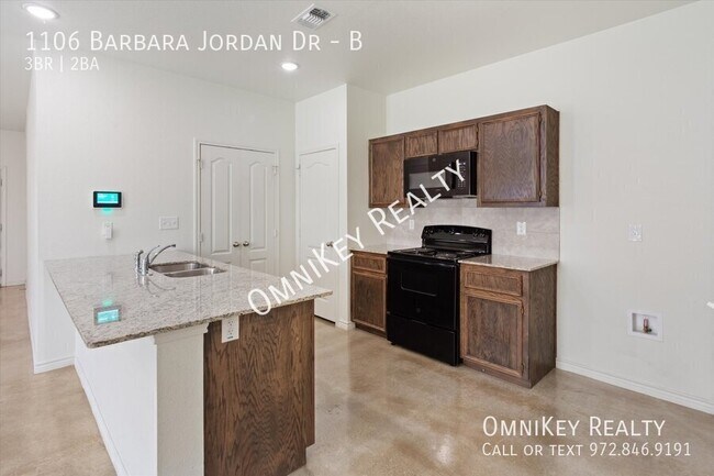 Building Photo - 1106 Barbara Jordan St