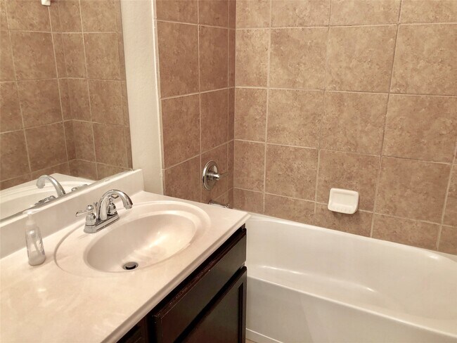 Building Photo - 2519 Horned Owl Dr