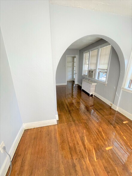 Building Photo - 6532 Wilkins Ave