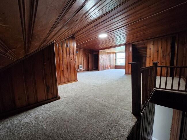 Building Photo - 818 Walnut St