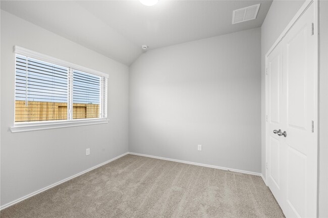 Building Photo - 123 Misty Ridge Ct