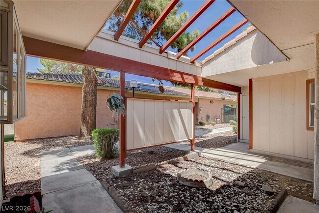 Building Photo - 401 N Lamb Blvd