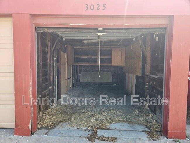 Building Photo - 3025 P St