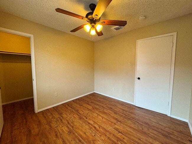 Building Photo - Come see this great single-story home available in Buckingham Estates subdivision!