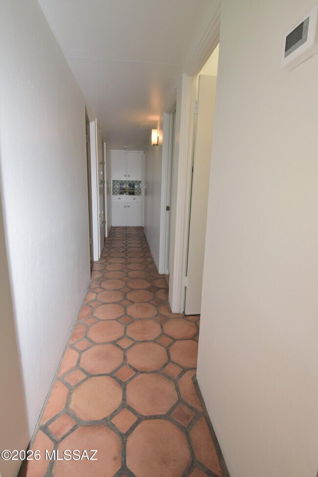 Building Photo - 6902 E Big Bear Dr
