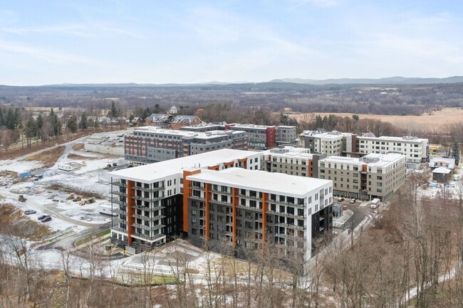 Building Photo - 2 Bedroom Corner-Unit with Wooded Balcony ...