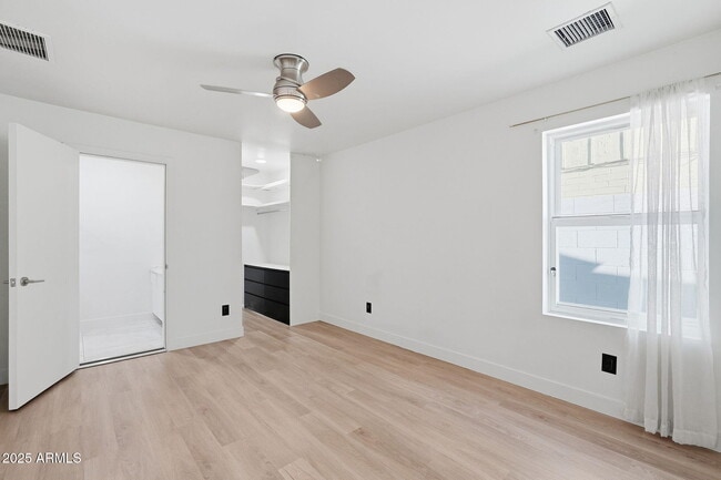 Building Photo - 7921 E Willetta St