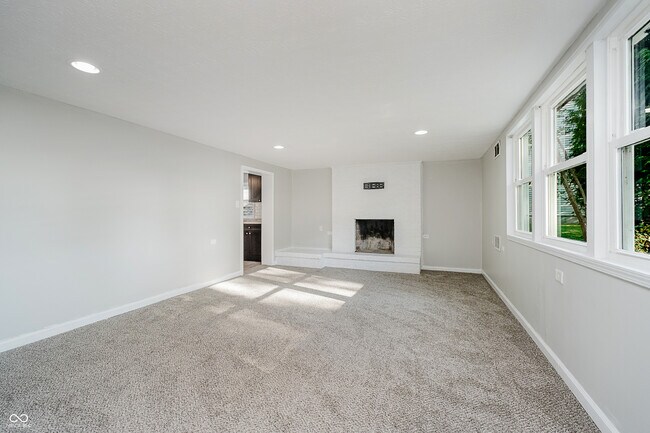 Building Photo - 324 N Tennessee St