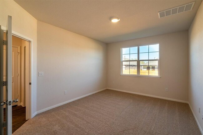 Building Photo - 233 Brooklyn Dr