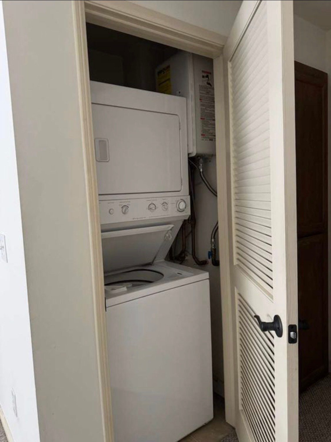 Building Photo - 4523 Woodman Ave