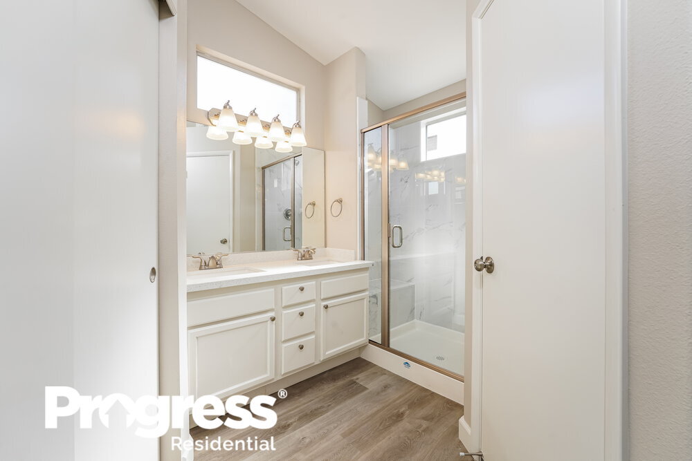 Building Photo - 3639 Covewick Dr