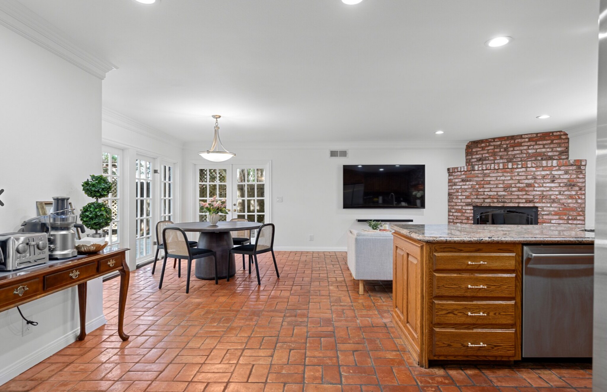 Building Photo - 16842 Harkness Cir