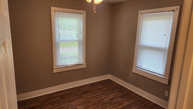 Building Photo - Nice Home on Corner Lot