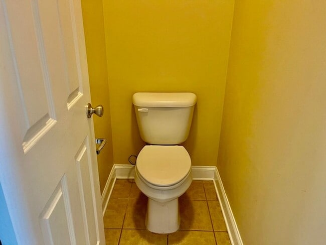 Building Photo - 127 Deer Run Trail NW