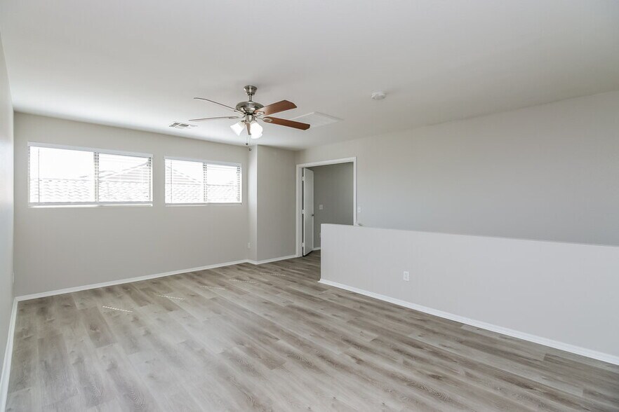 Building Photo - 4630 N 91st Dr