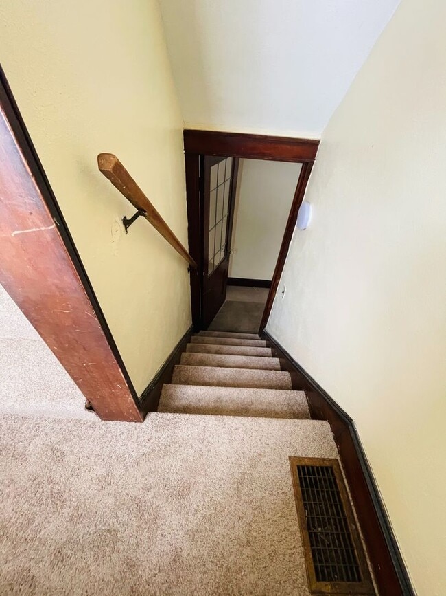 Building Photo - DREAM LOCATION !! LOOKS LIKE PRIVET ROAD !!!