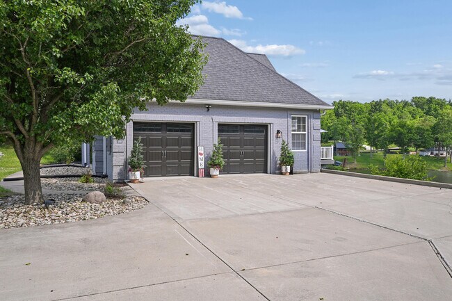 Building Photo - 135 Harbour Ridge