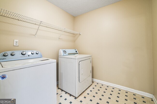 Building Photo - 1376 Bramlett Forest Ct SE