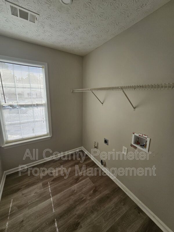 Building Photo - 4493 Bridle Ridge Way