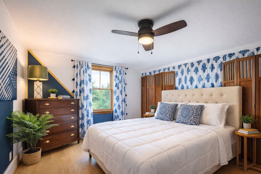 Building Photo - 111 River Dr