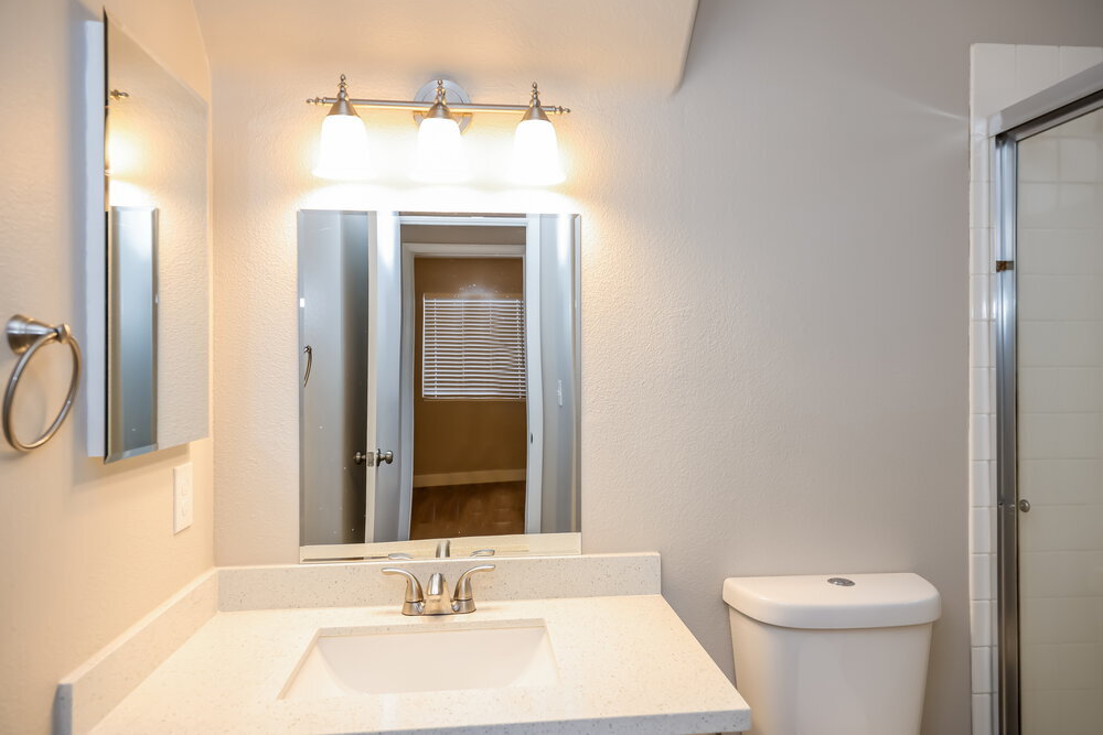 Building Photo - 2446 Cliffwood Dr