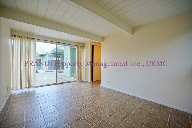 Building Photo - 870 Penny Royal Ln