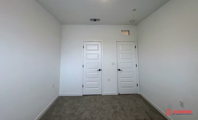 Building Photo - Stunning Newly Built Home in the Southwest!