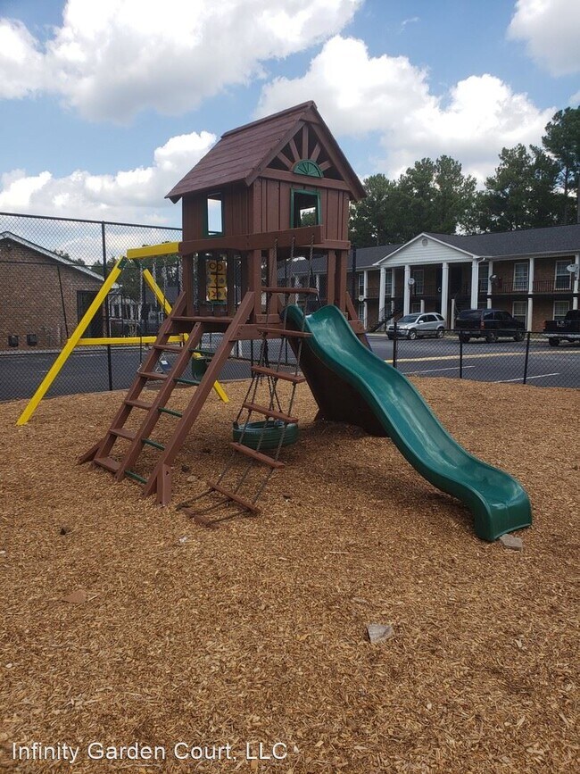 Building Photo - 2 br, 1 bath Apartment - 4060 Janice Drive...