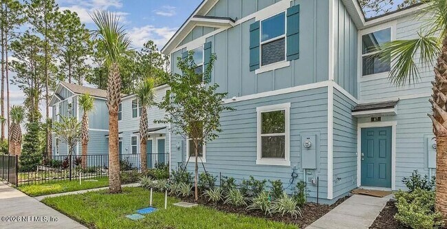 Building Photo - 20 Montellano Rd