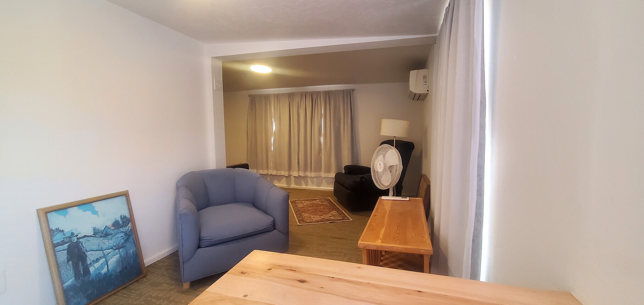 Building Photo - 900 W Rocalla Ave