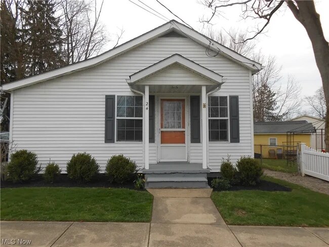 Primary Photo - 24 Pleasant St